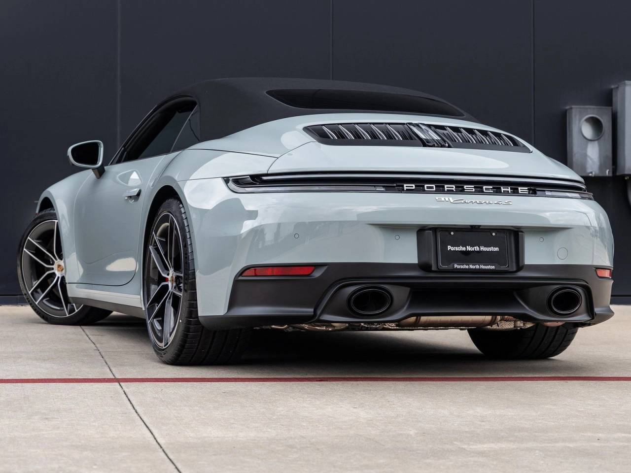 2026 Porsche 911 Carrera 4S Cabriolet