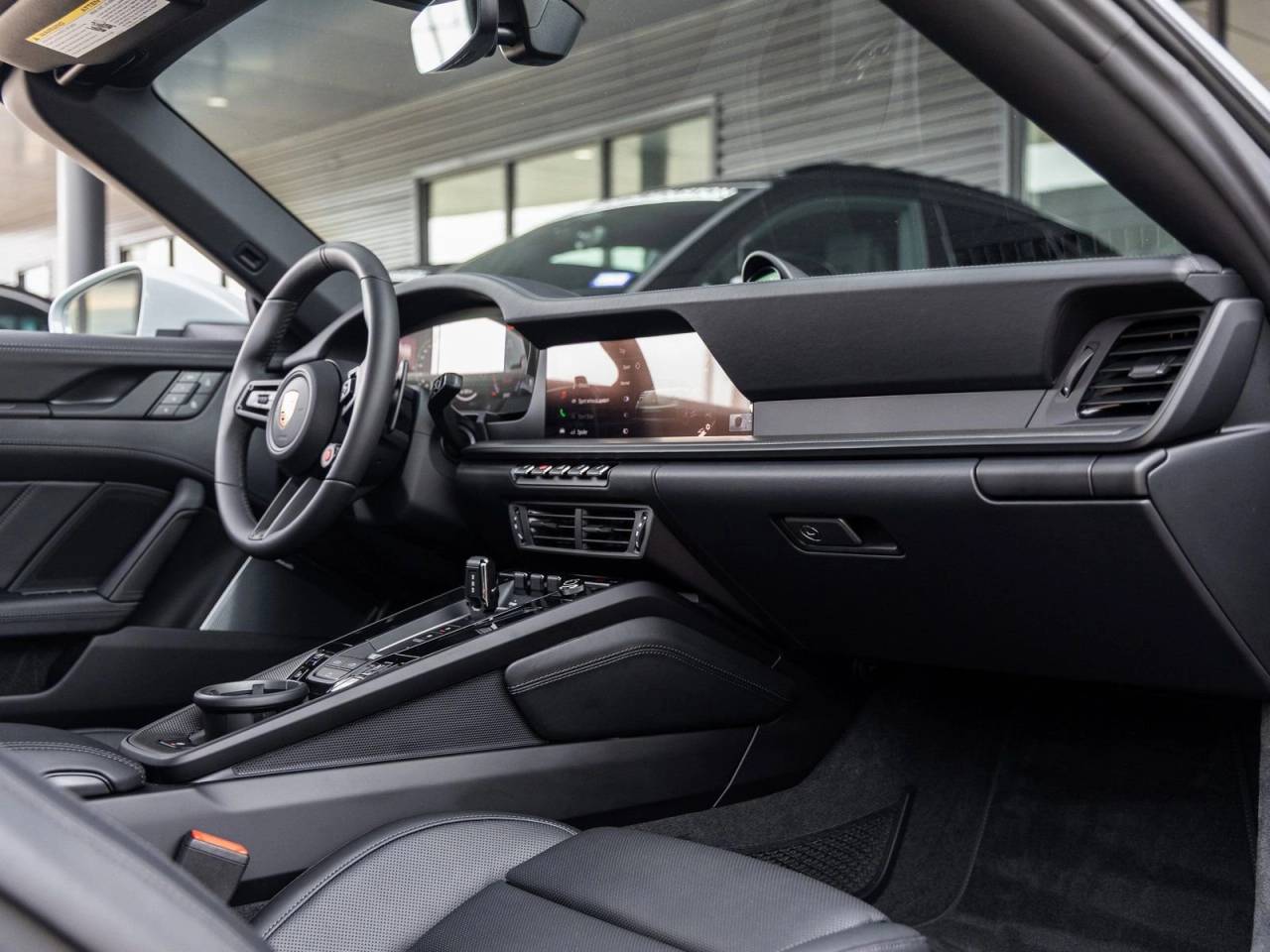 2026 Porsche 911 Carrera 4S Cabriolet