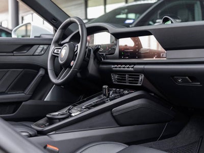 2026 Porsche 911 Carrera 4S Cabriolet