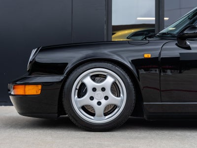 1992 Porsche 911 Carrera 2
