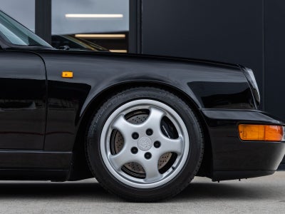 1992 Porsche 911 Carrera 2