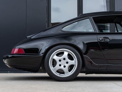 1992 Porsche 911 Carrera 2