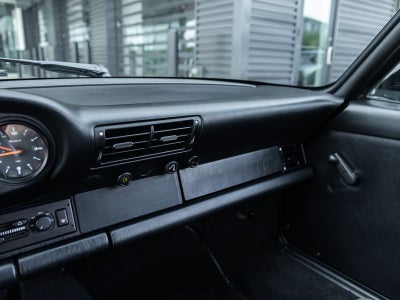 1992 Porsche 911 Carrera 2