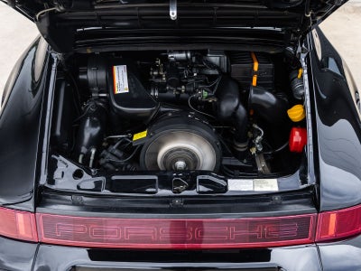 1992 Porsche 911 Carrera 2
