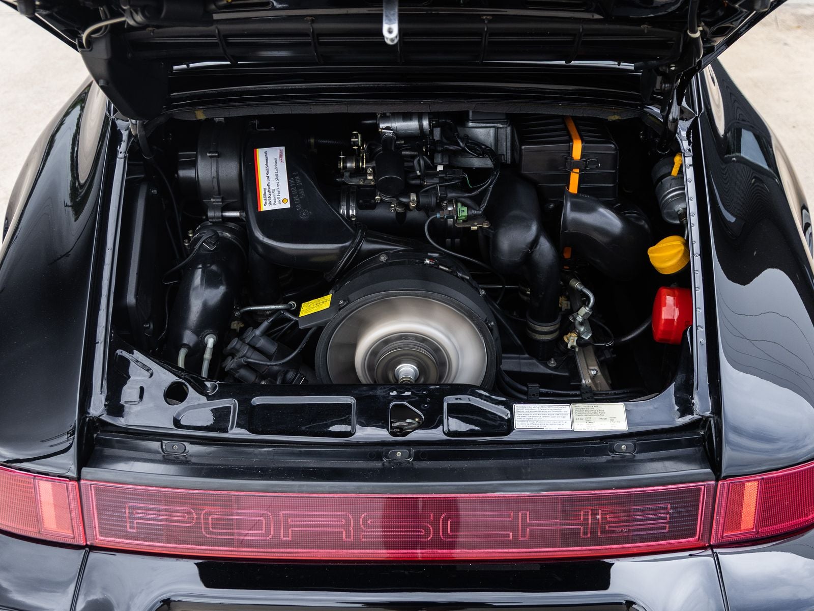 1992 Porsche 911 Carrera 2