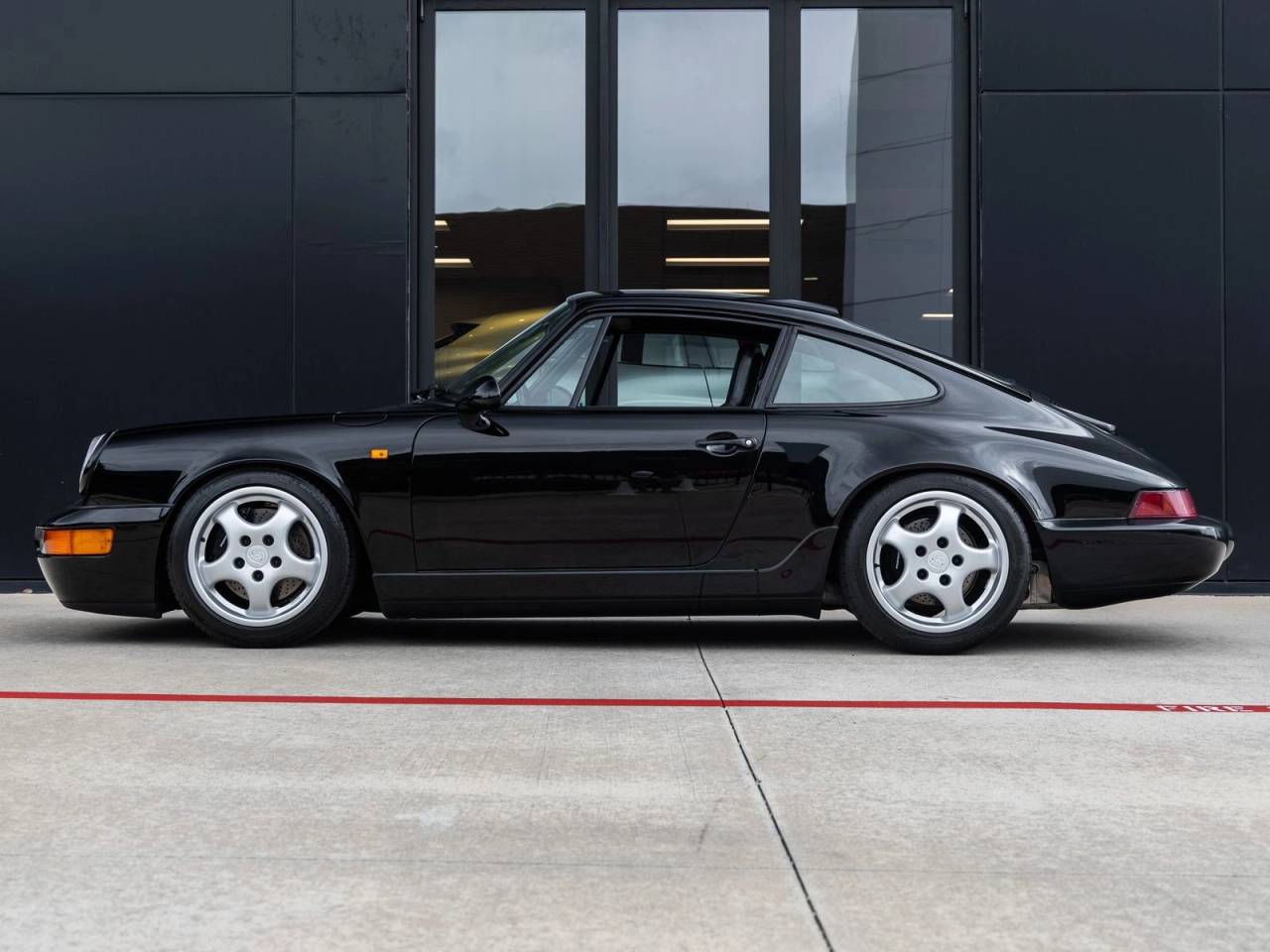 1992 Porsche 911 Carrera 2