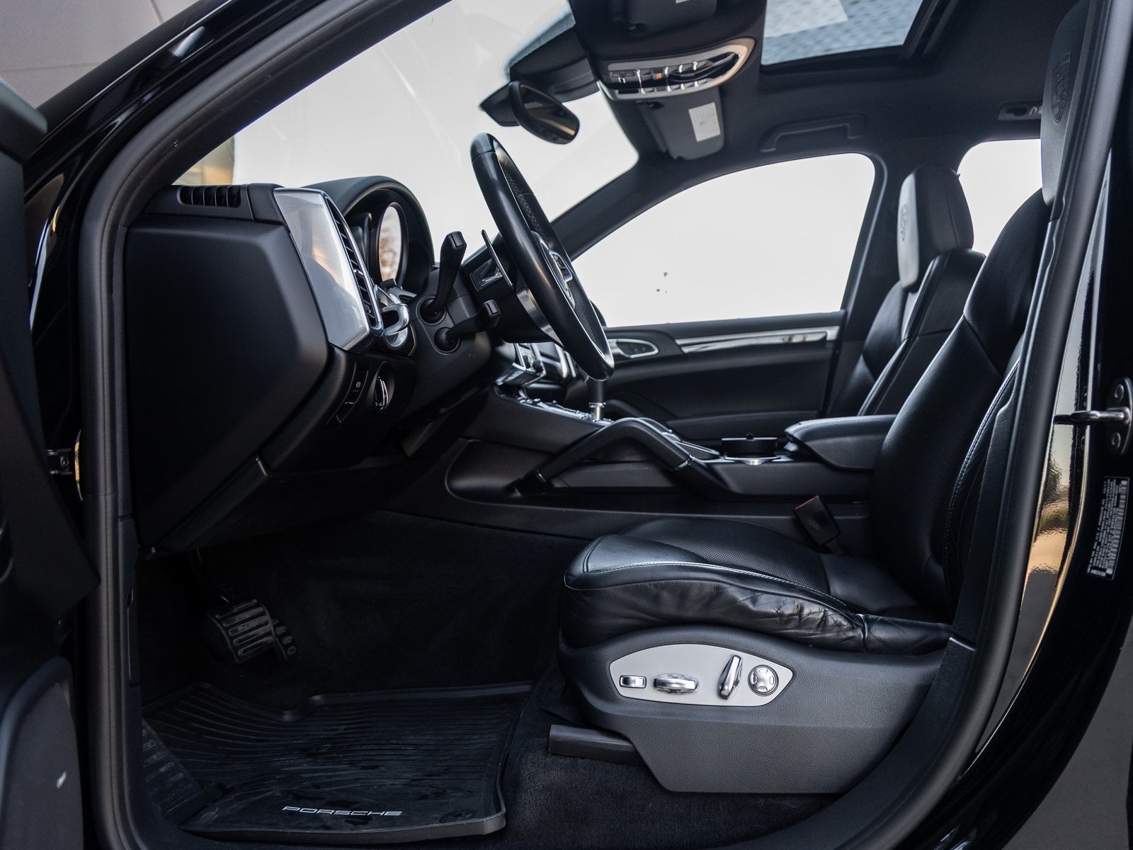 2018 Porsche Cayenne Cayenne