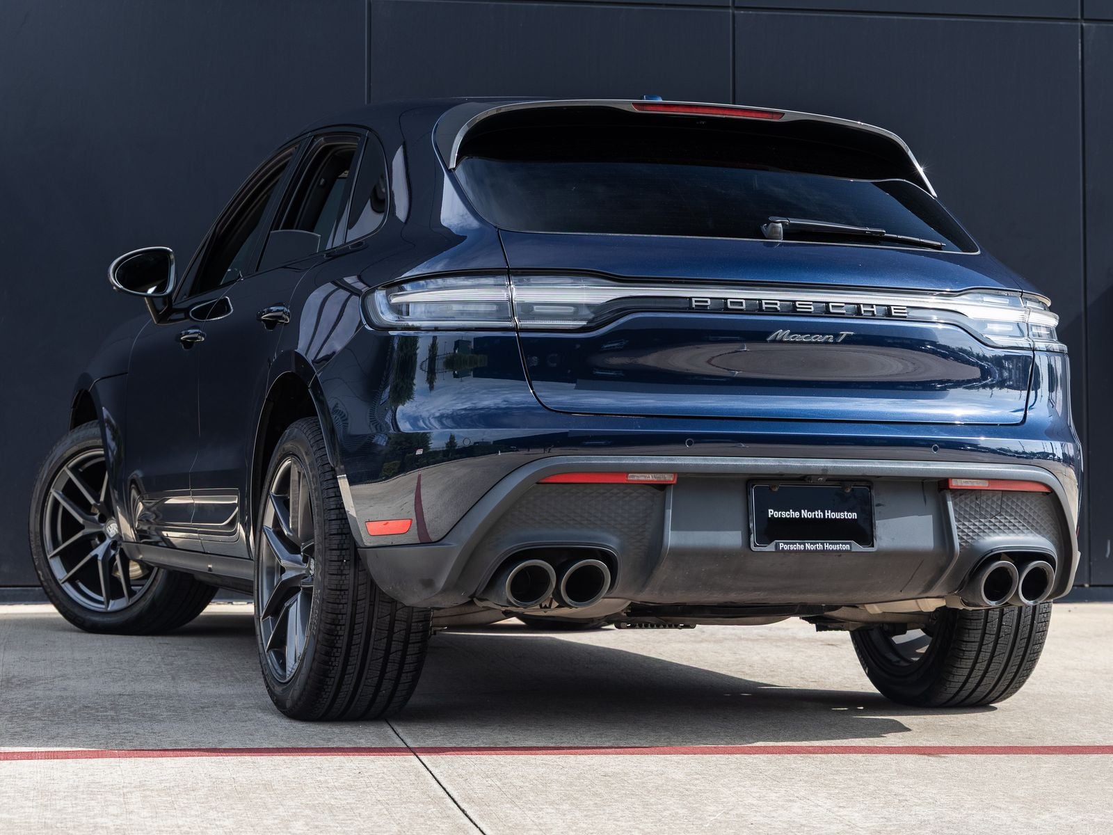 2023 Porsche Macan T