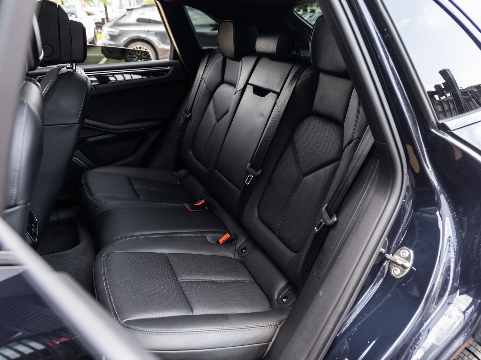 2023 Porsche Macan T