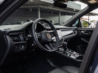 2023 Porsche Macan T