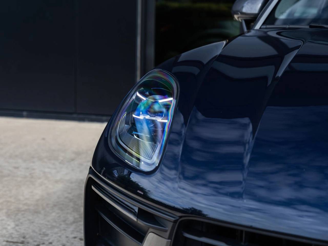 2023 Porsche Macan T