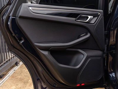 2023 Porsche Macan T
