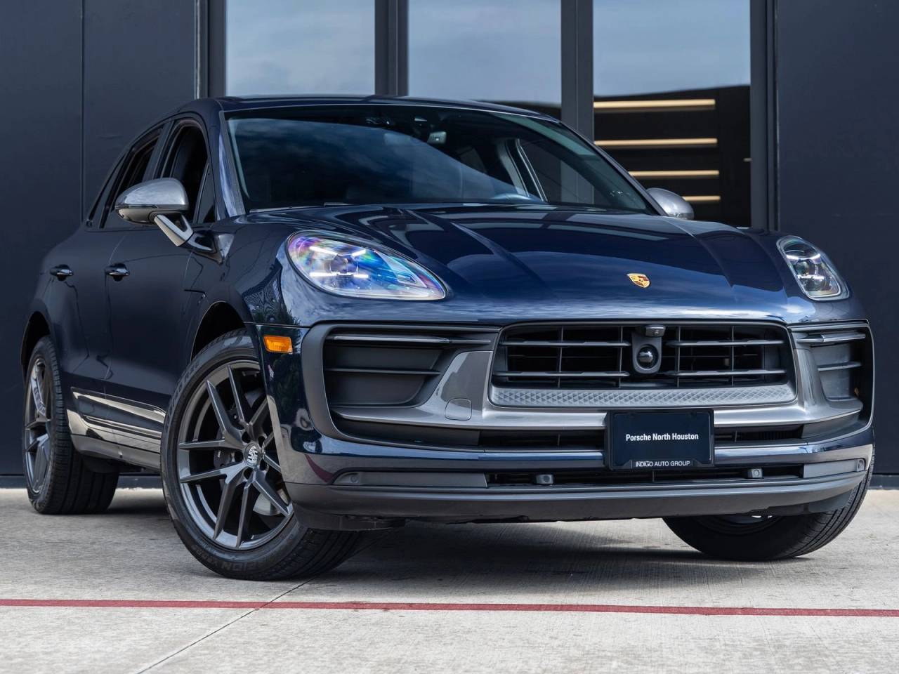 2023 Porsche Macan T
