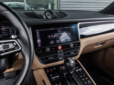 2024 Porsche Macan Macan (MY24)