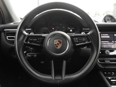 2024 Porsche Macan AWD