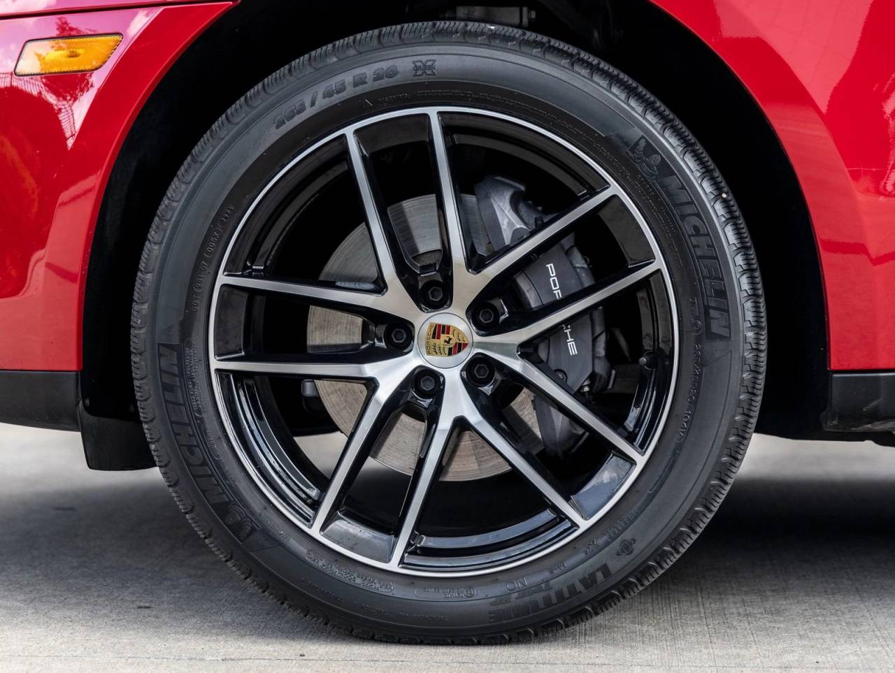 2024 Porsche Macan AWD