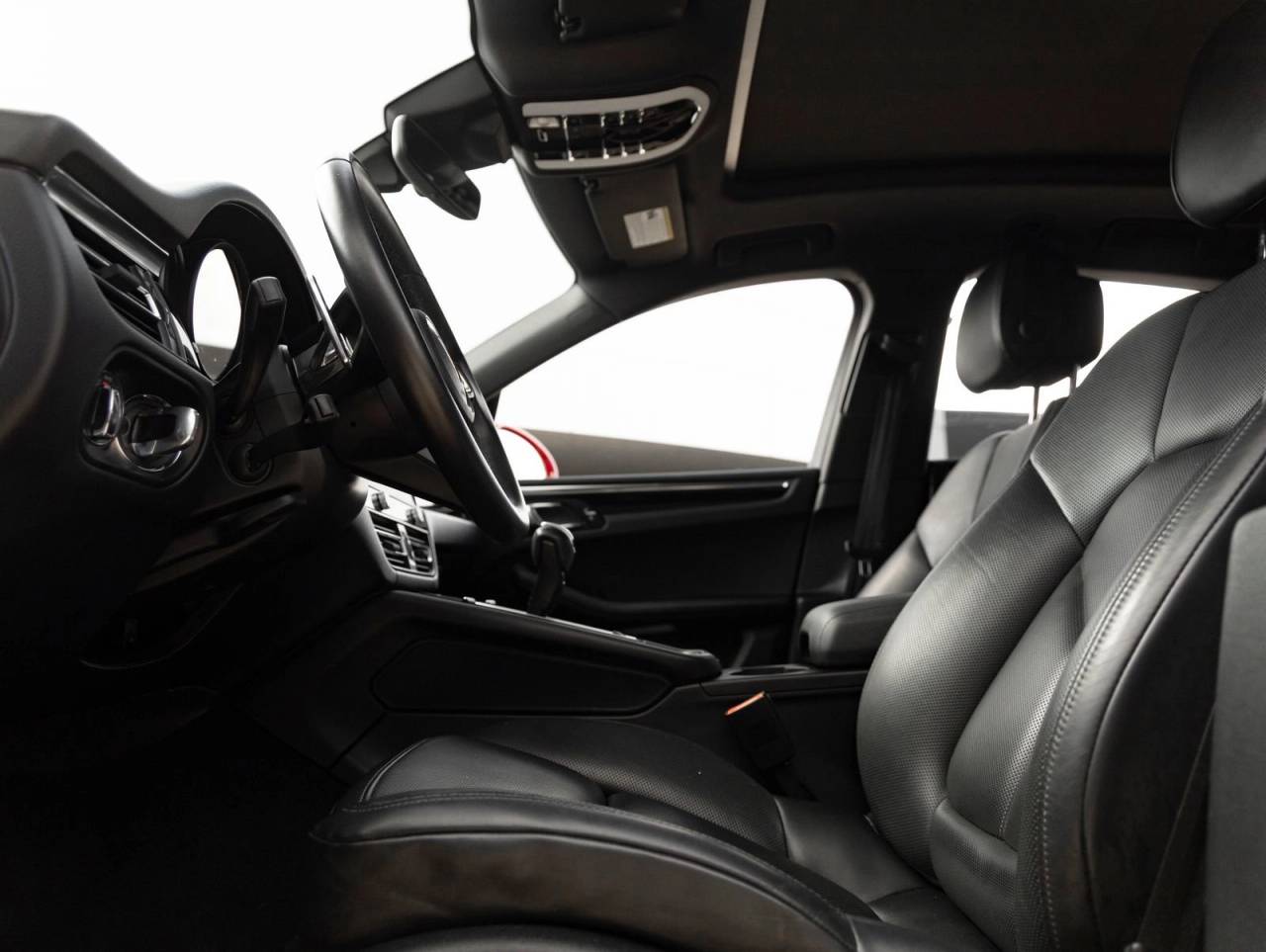 2024 Porsche Macan AWD