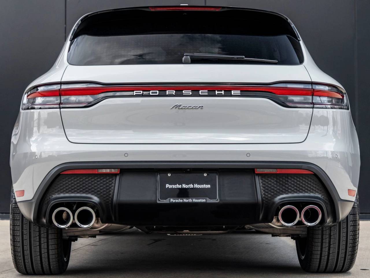 2026 Porsche Macan AWD