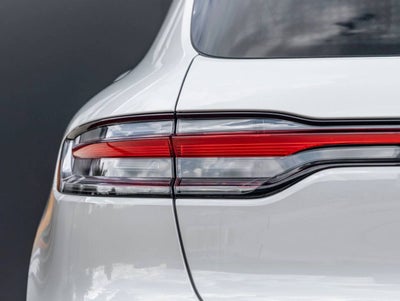 2026 Porsche Macan AWD