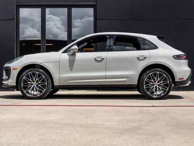 2026 Porsche Macan AWD