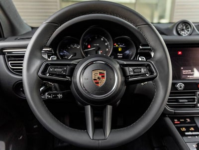 2026 Porsche Macan AWD