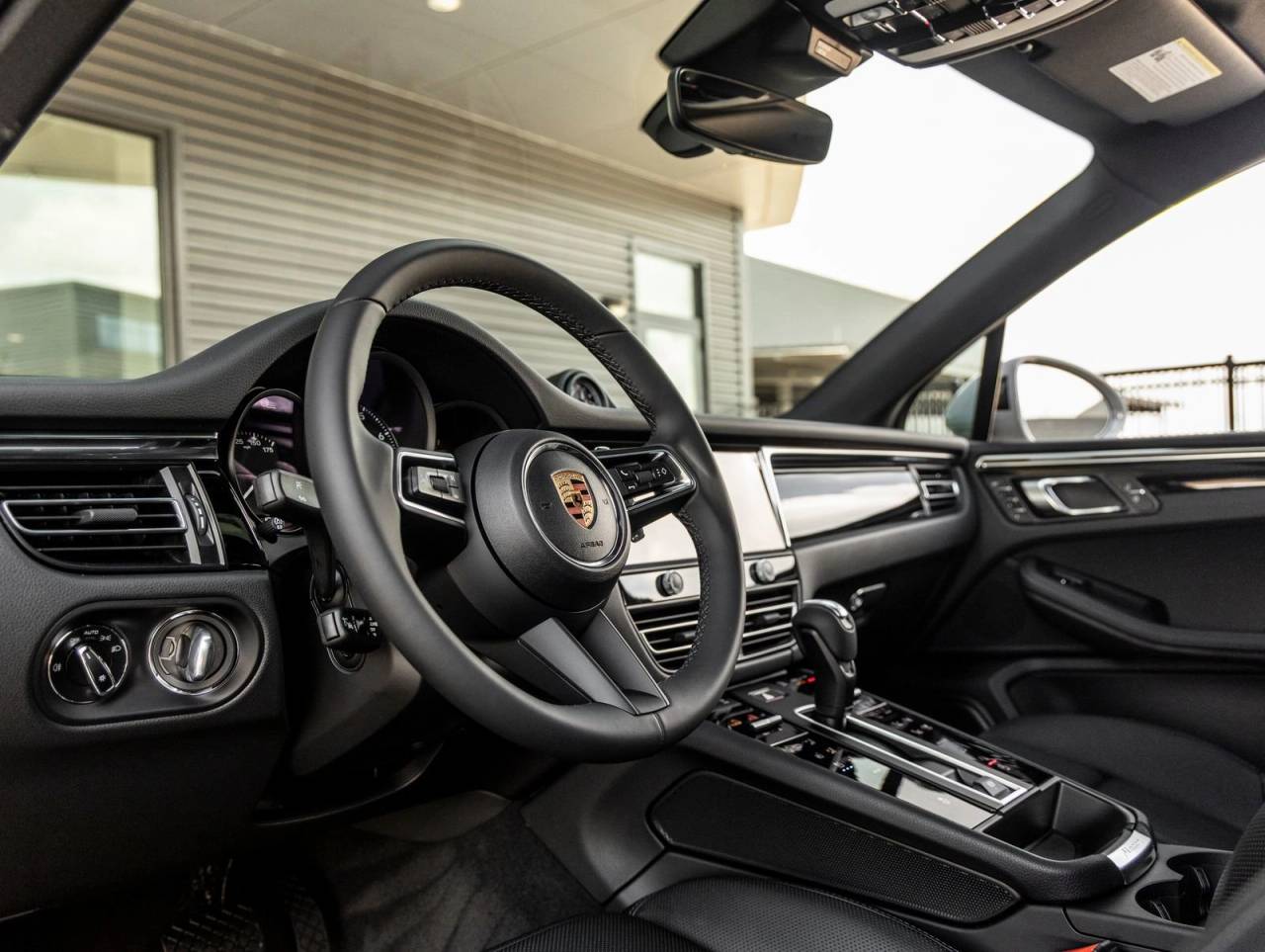 2026 Porsche Macan AWD