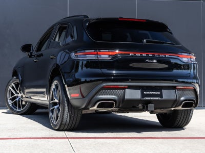 2026 Porsche Macan Base