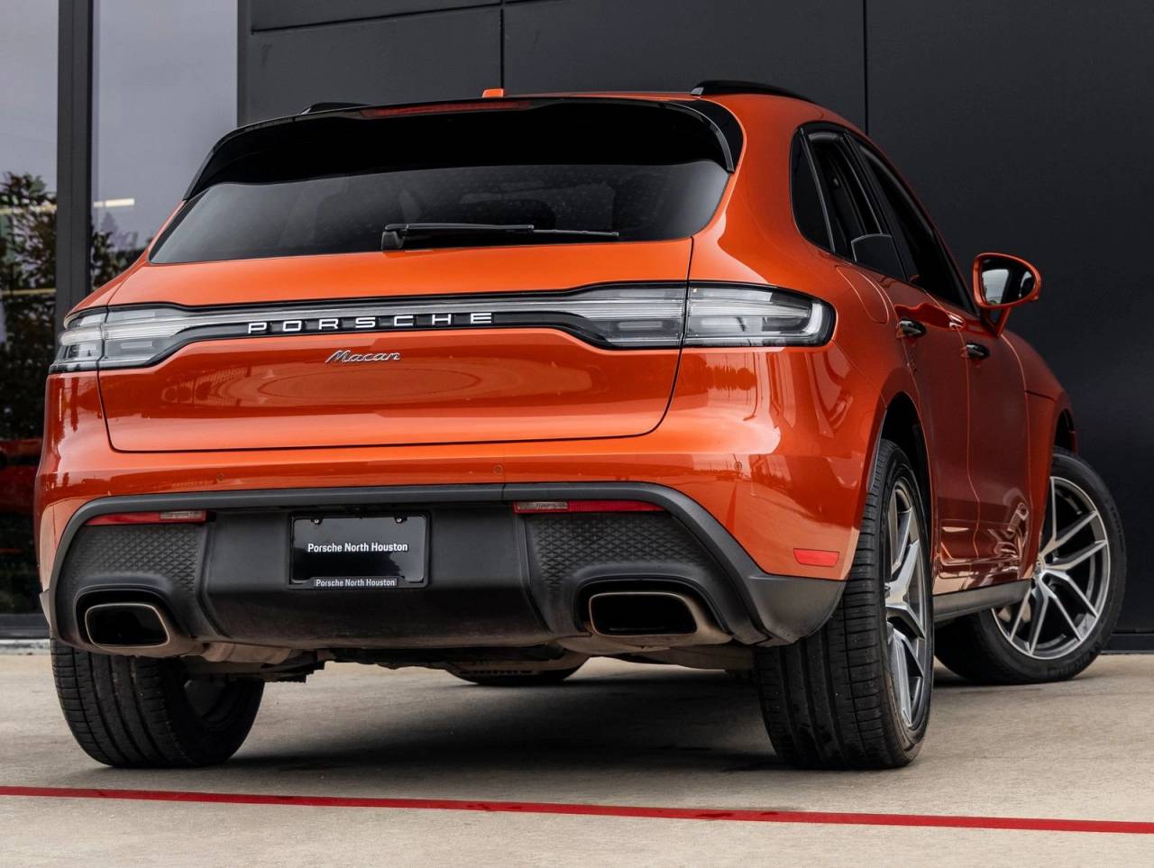 2022 Porsche Macan Macan