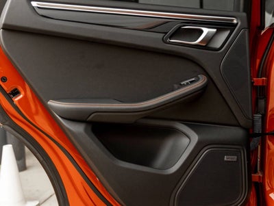 2022 Porsche Macan Macan