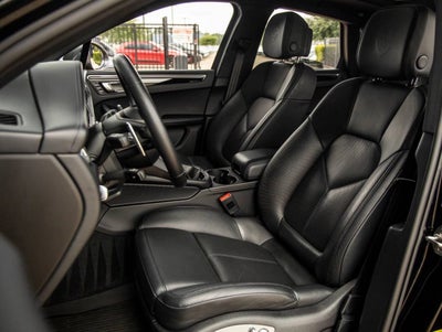 2023 Porsche Macan T