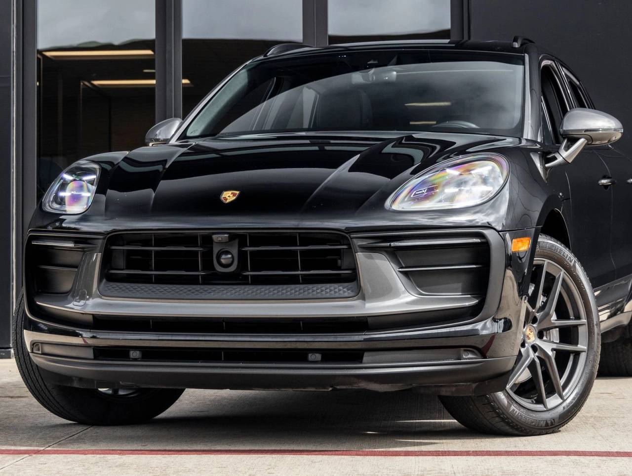 2023 Porsche Macan T