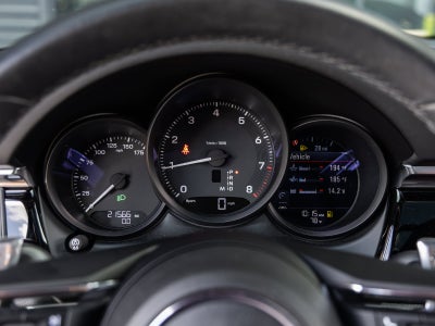 2025 Porsche Macan Macan