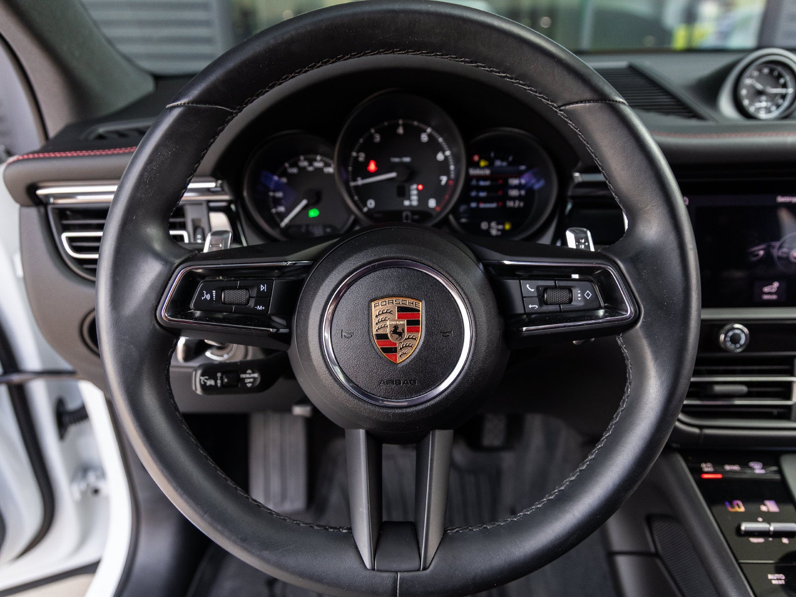 2025 Porsche Macan Macan
