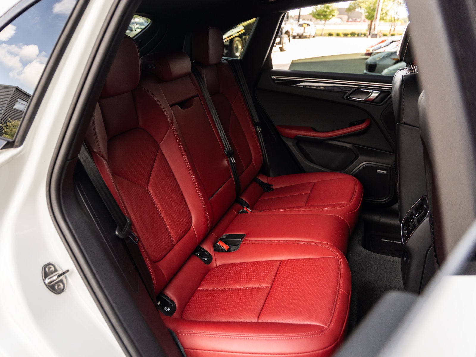 2025 Porsche Macan Macan