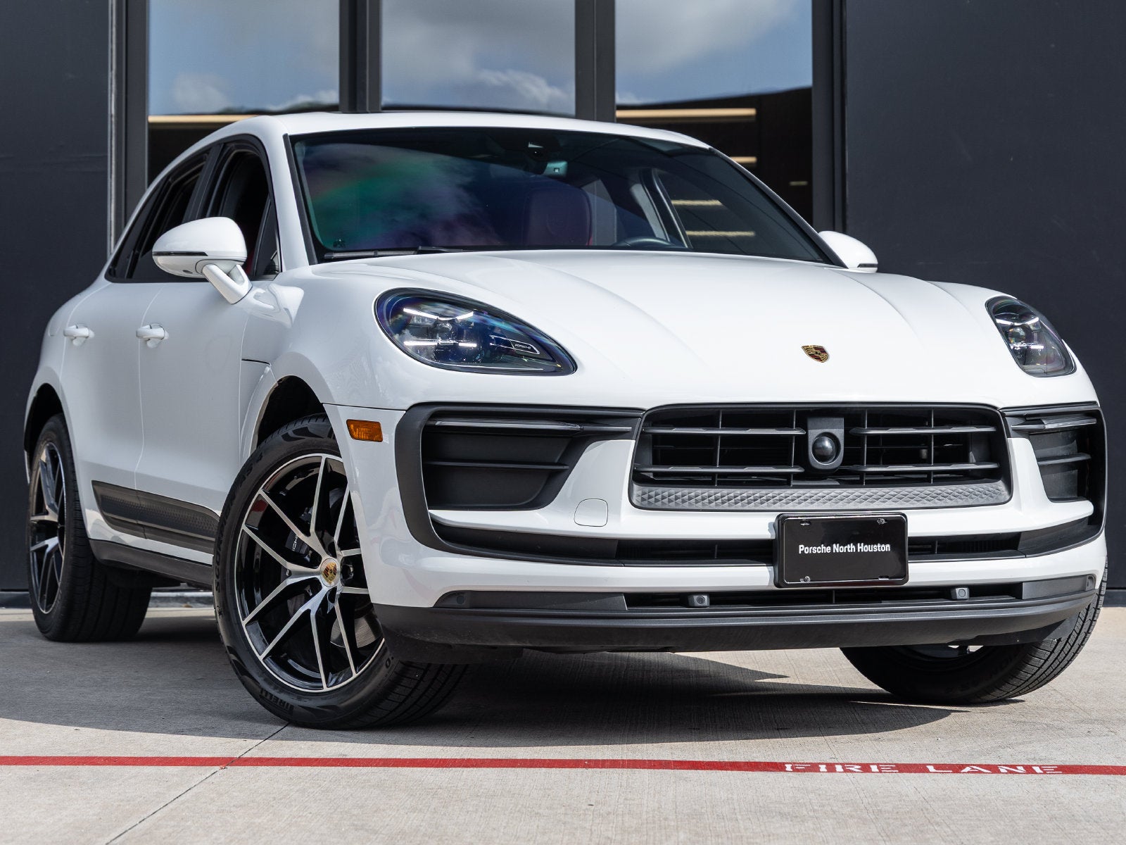 2025 Porsche Macan Macan