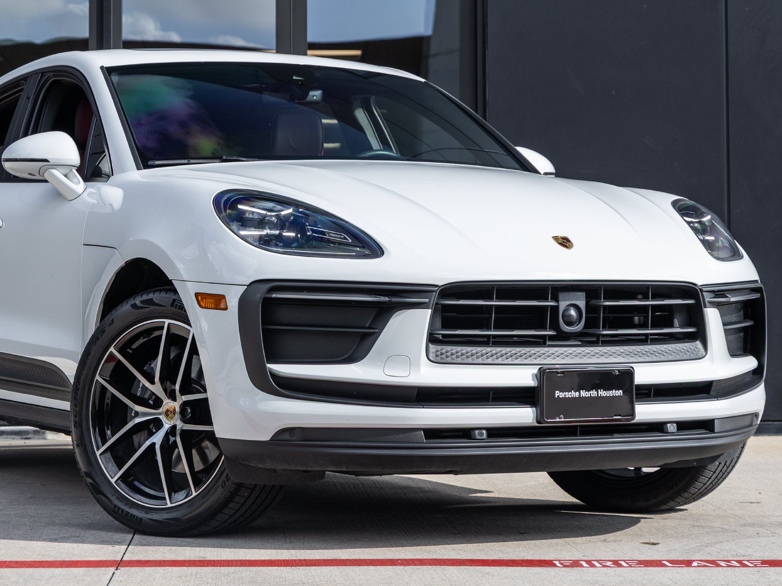 2025 Porsche Macan Macan
