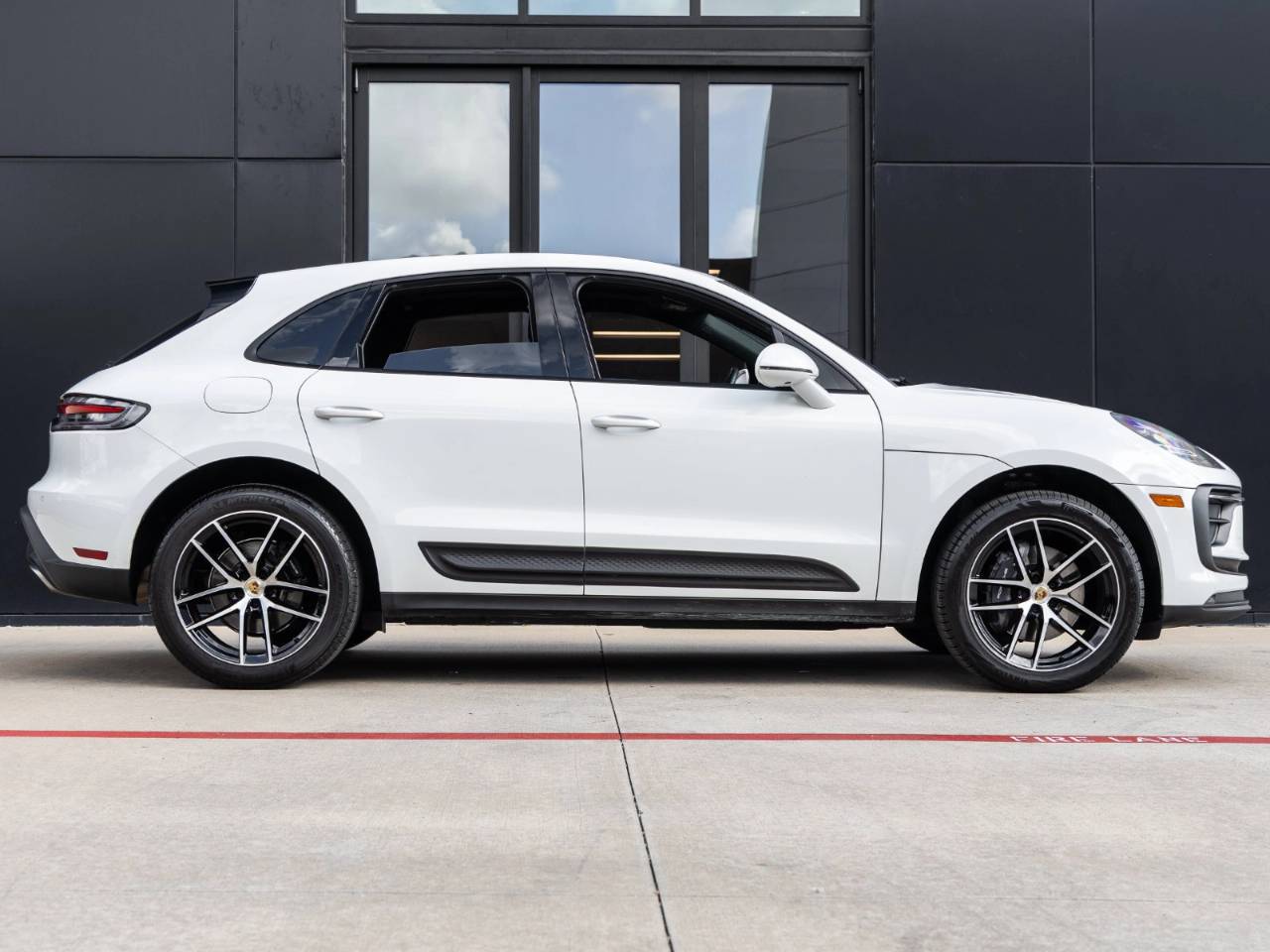 2025 Porsche Macan Macan