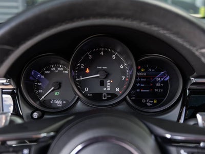 2025 Porsche Macan Macan