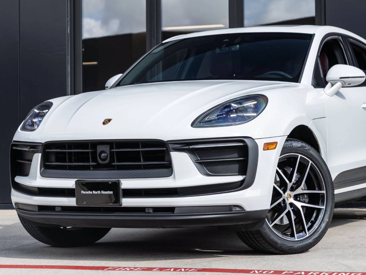2025 Porsche Macan Macan