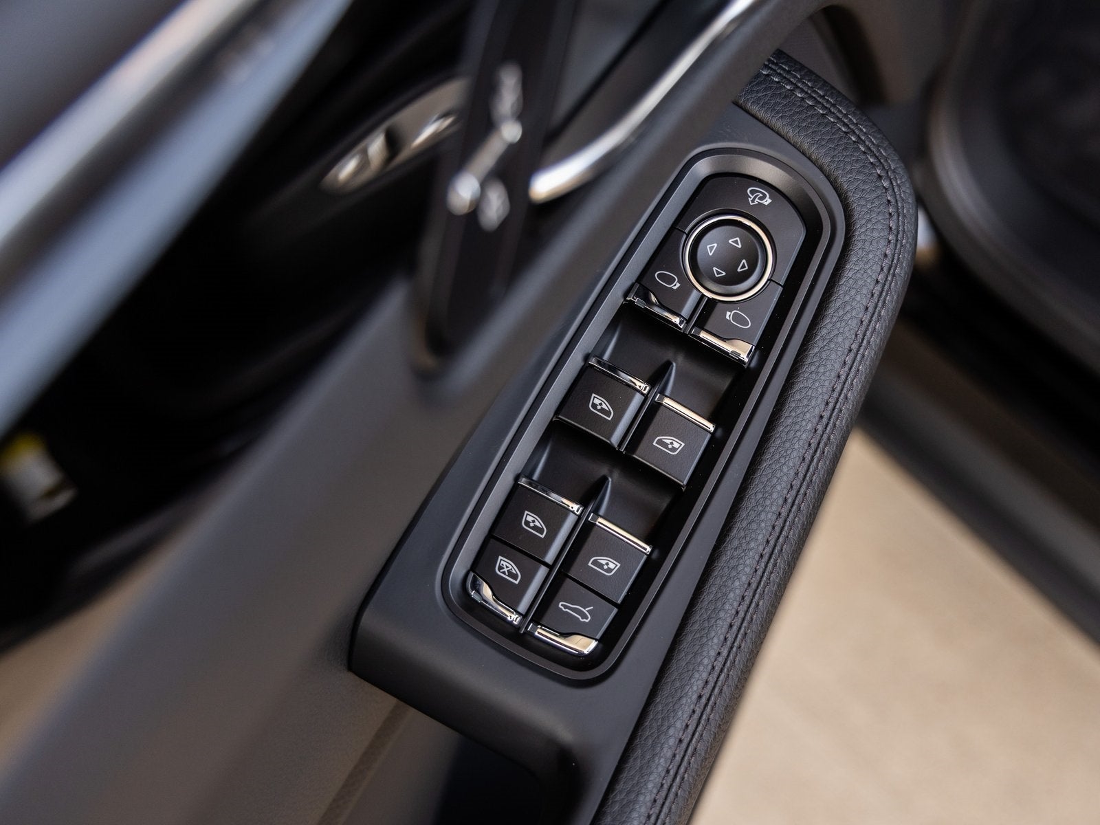 2025 Porsche Macan Macan