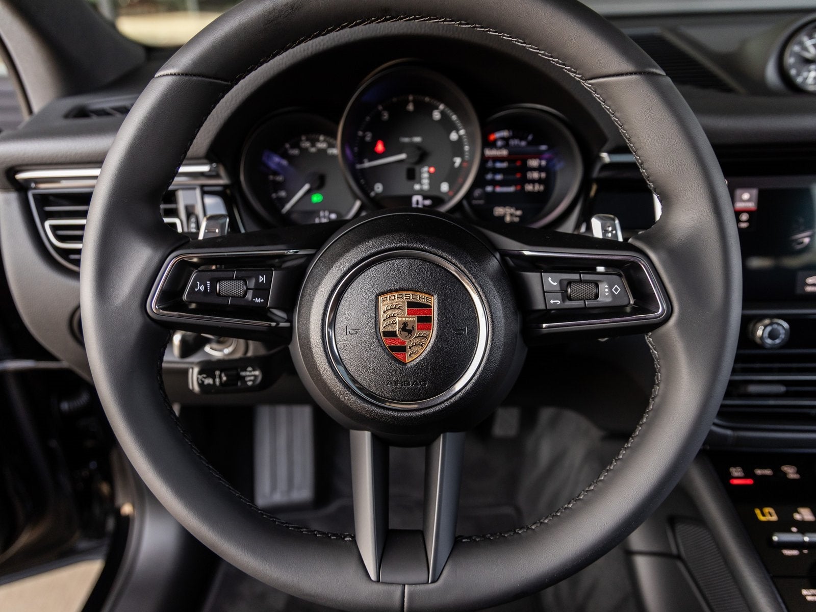 2025 Porsche Macan Macan