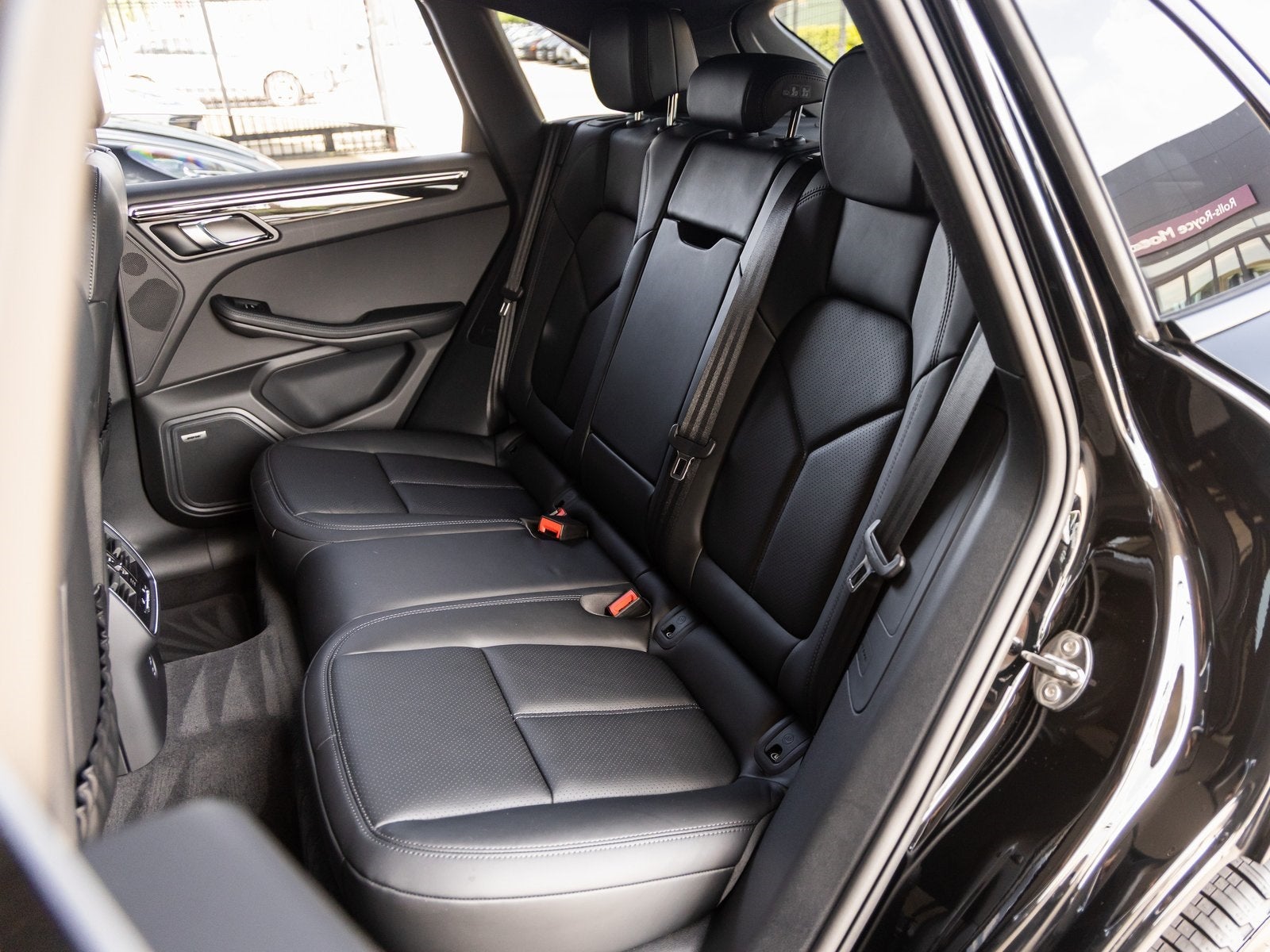 2025 Porsche Macan Macan