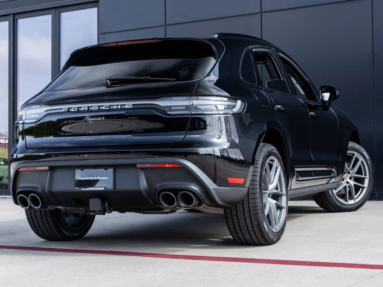 2025 Porsche Macan Macan