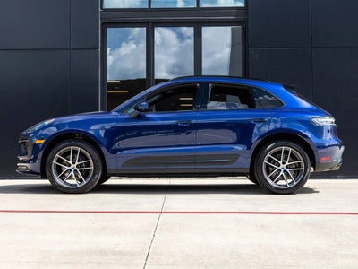 2025 Porsche Macan AWD