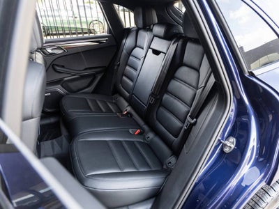 2025 Porsche Macan AWD