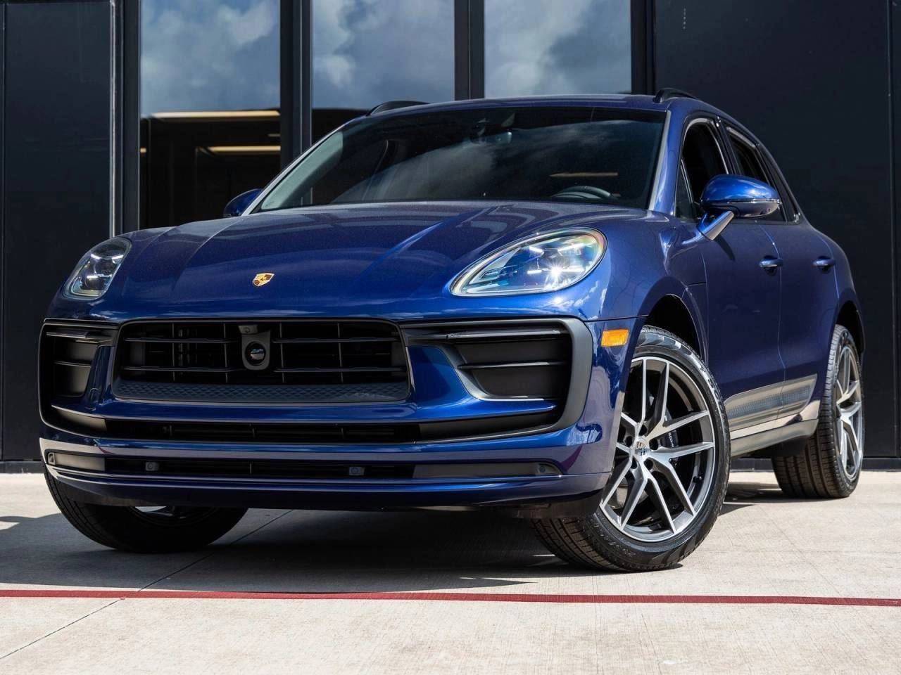 2025 Porsche Macan AWD