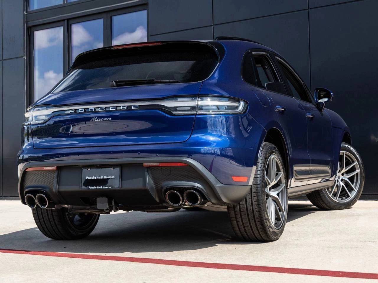 2025 Porsche Macan AWD