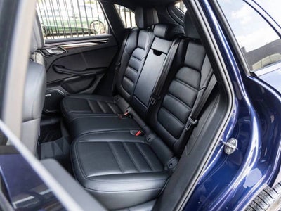 2025 Porsche Macan AWD