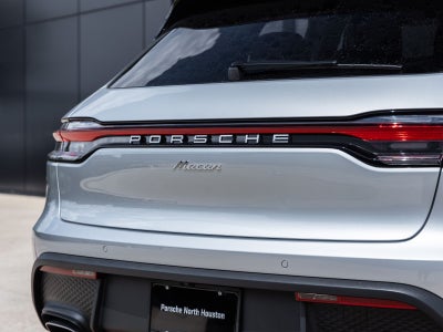2026 Porsche Macan AWD