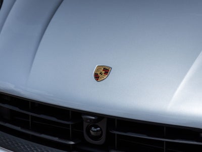 2026 Porsche Macan AWD